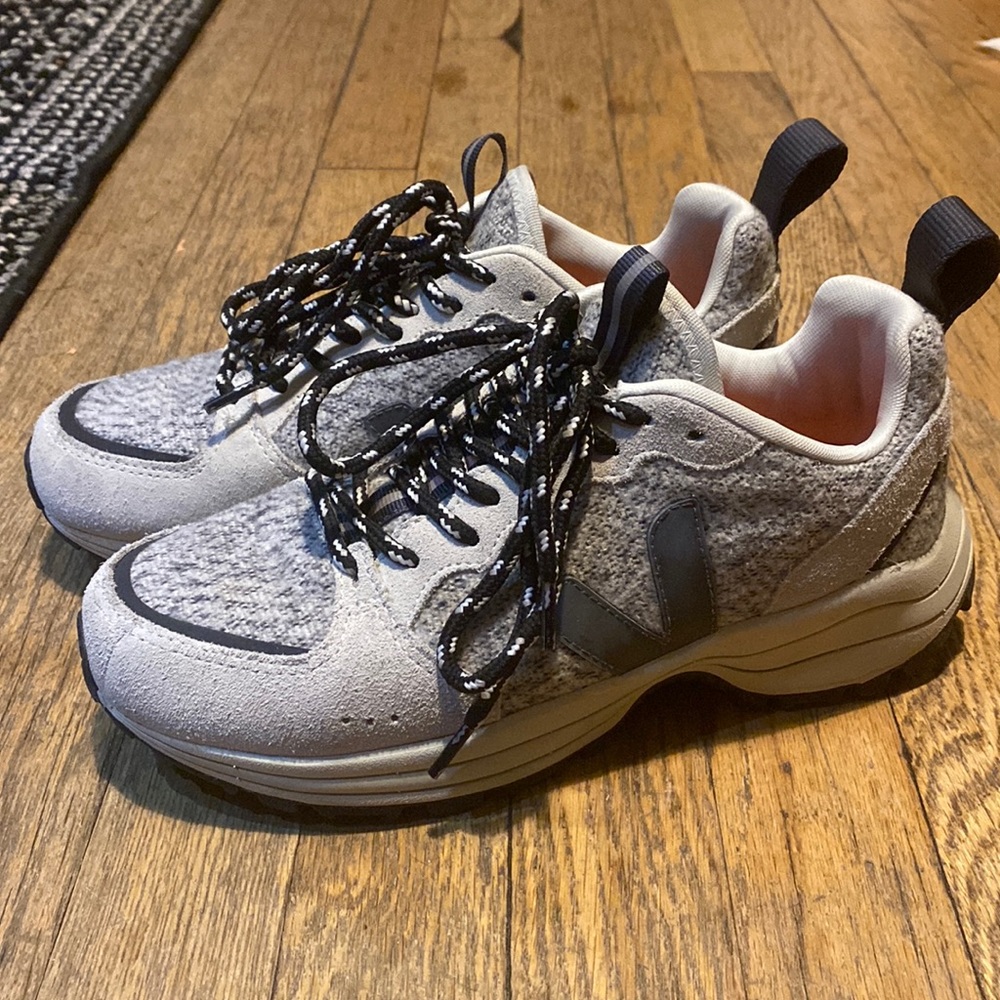 Veja Venturi Sneakers